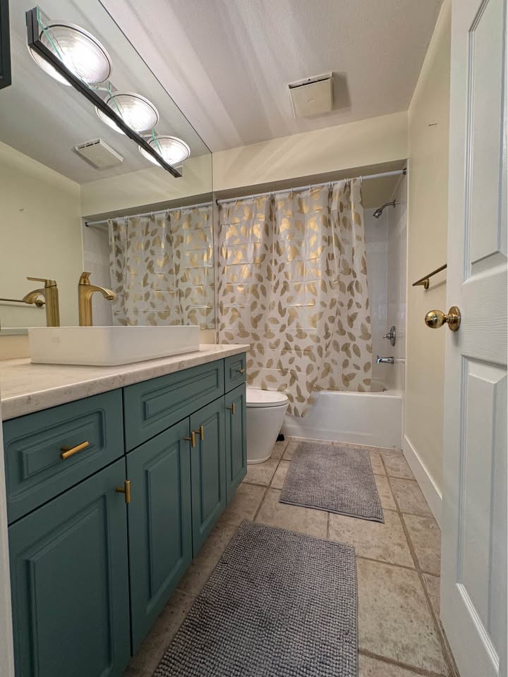 Main Washroom