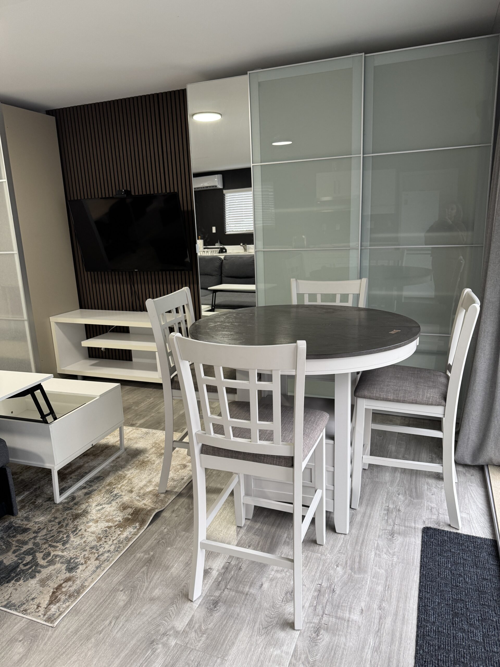 Dinning Table